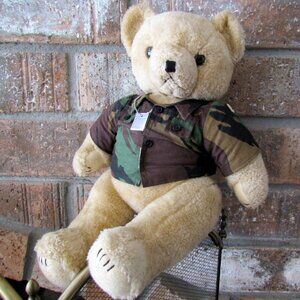 17" TEDDY BEAR that SITS, ARMS MOVE, WEARS CAMO & DOGTAGS, VINTAGE OLD-FASHIONED